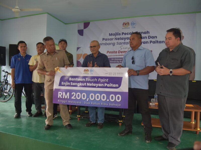 Pasar nelayan Paitan peluang dapat untung