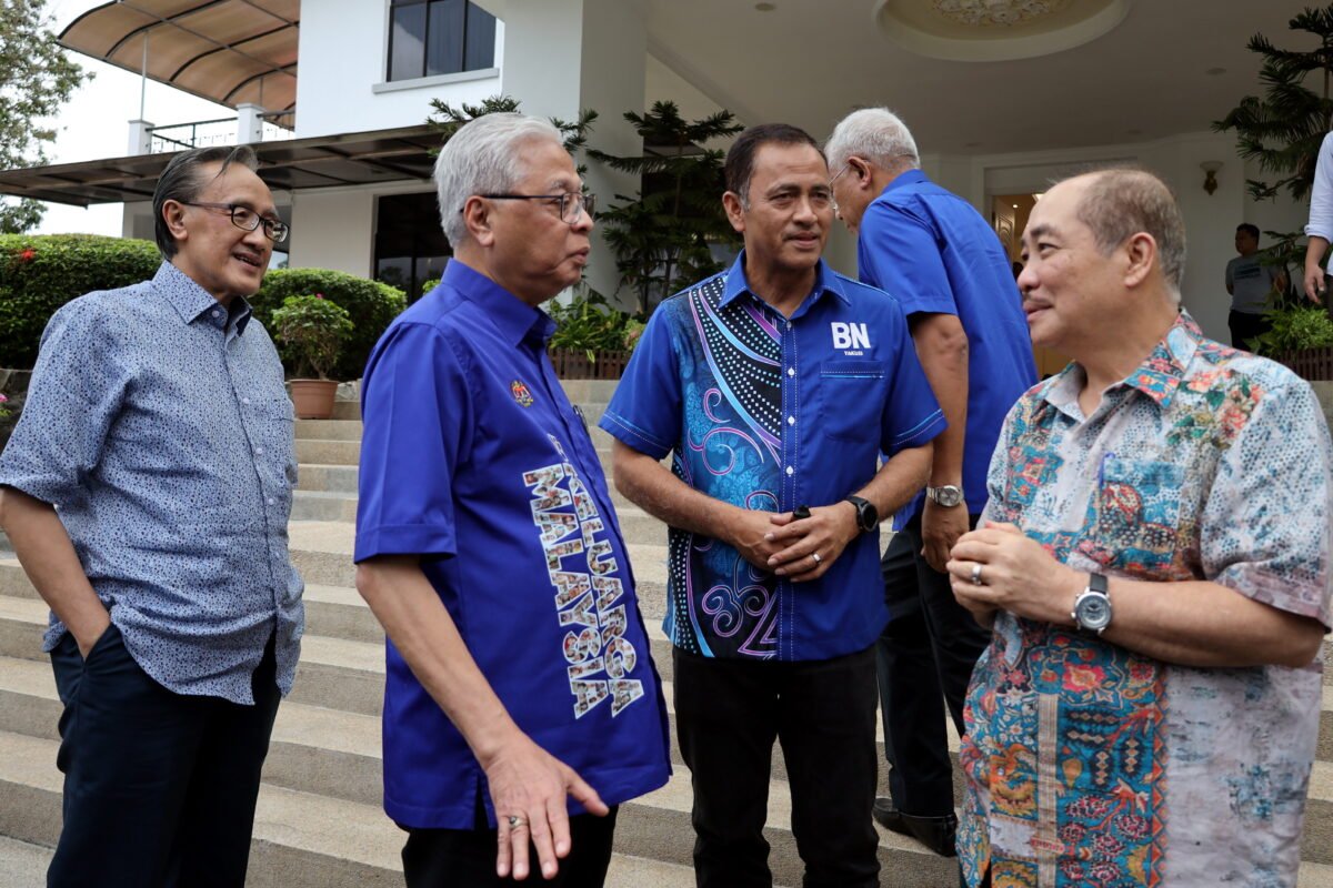 Pertemuan kerja Hajiji dan Sabri