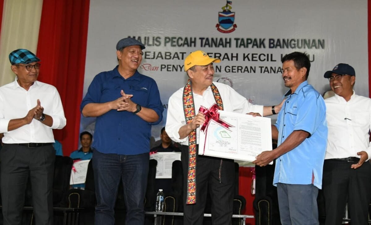 210 terima geran tanah, 12 diwarta rizab kampung