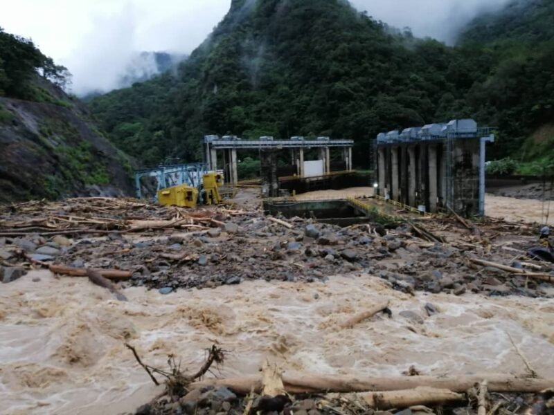 6 selamat runtuhan tanah, operasi stesen hidro Tenom tutup